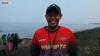 Siswa Pradipta Latihan Pisik Melawan Terjangan Ombak Purus Padang