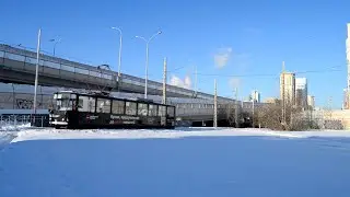 Трамвай 32 маршрута на конечной Дворец Спорта в Екатеринбурге