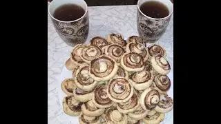 Шампиньоны,песочное печенье.