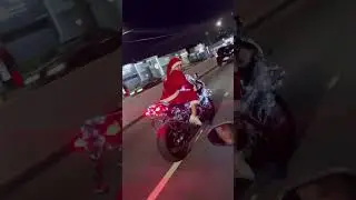 SANTA CLAUS FROM S1000 IN THE GRADE!