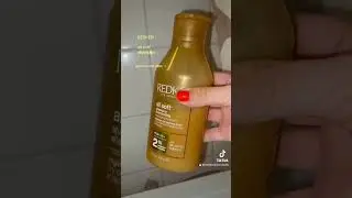 Underconsumptioncore #underconsumption #shower #hairproducts #minimalist #hairroutine #redken #mujii