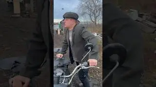 С дедом не пропадёшь😂 