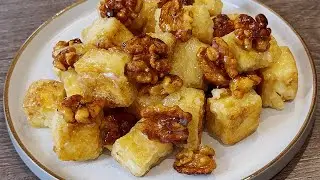 《Honey Walnut Tofu》Crispy tofu coated in a creamy sweet sauce with crunchy caramelised walnuts!