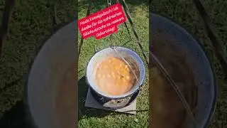 Zum Geburtstags gab es traditionelles Kesselgulasch "Zigeunerart“! Danke für die vielen Glückwünsche