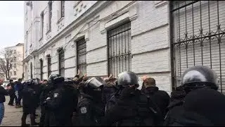 ПОЛИЦИЯ ОТМЕТЕЛИЛА НАЦИСТОВ  С14