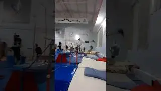 Впервые сделал палм-дроп со своего роста! Скоро будет полноценный видос!  