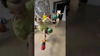 Фишка с двумя мячами 🏀 