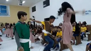 É FORTE | 🔥VEJA!! CRIANÇA É CHEIA DA UNÇÃO DE DEUS | CRESCENDO COM CRISTO | 