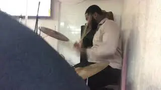 Sim pa ta loure , se bondye m nan bondye (Drum Cover)