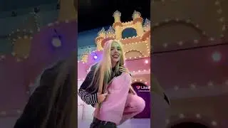 мы снимали клип ночью в закрытом парке развлечений 😳 Видели в тележке?💘