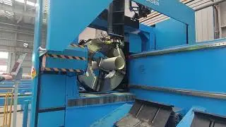 Tube cutting machine-830mm diameter chuck cutting 323mm round pipes
