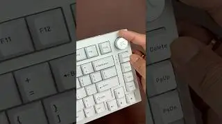 Kreo Swarm Wireless Mechanical Keyboard.