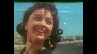 "Человек-амфибия", танцы на берегу океана.