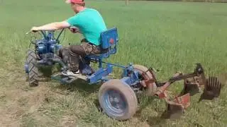 Мотоблок МТЗ -О6 работа с адаптером.