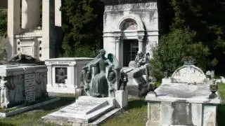 Genova.  Cimitero di Staglieno.  Prima parte. (foto di alberto debidda)
