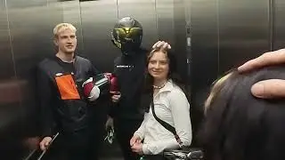 AUF DEM WEG ZUM SPORT