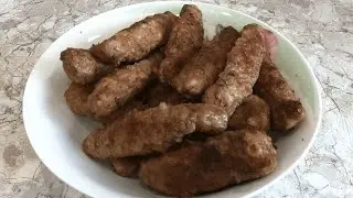 Простой вариант на ужин из маленьких котлеток-колбасок из фарша на каждый день