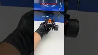 Red Bull RB19 #1 Max Verstappen 2023 Formula 1 1:18 Bburago disponibila pe www.sd-modelcar.ro