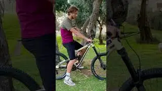 Нужно упереться
