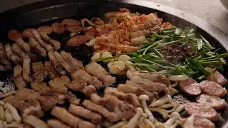 Pork belly is the soul of barbecue. Pork belly is great to eat like this.
