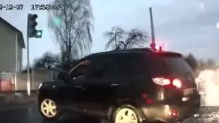 Женщины за рулем.