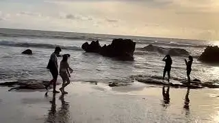 #Bali #Canggu Batu Bolong strand 🏖️ | zonsondergang 🌅 met uitzicht op stuk zand | pre sunset 🌅 sfeer