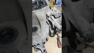 Шум в автомате авто. Рассыпался пластиковый подшипник 