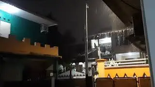 Tidur seketika dengan suara hujan dan guntur di sekitar rumah