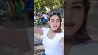 janda semok punya balon besar