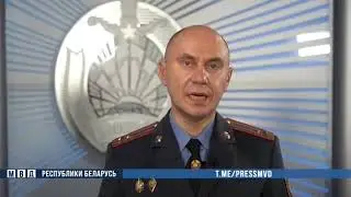 МВД угрожает использовать боевое оружие против своего народа.•