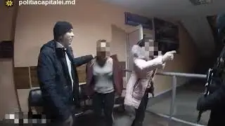 Пьяные девушки устроили скандал в Кишиневе