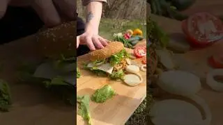 Бургер🍔#вкуснаяеда #еданаприроде #готовканаприроде #природа #food #foodblogger #еда #foodlover