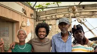 Di Mundo, Save G - so komedia