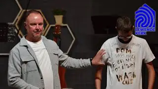 Vry van woorde Saam Nolan Van Zyl