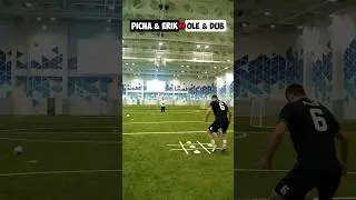 Как футболисты играют в крестики-нолики