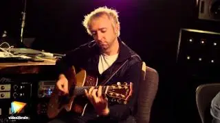Audio-Recording – Grundlagen Tutorial: Die akustische Gitarre direkt aufnehmen |video2brain.com