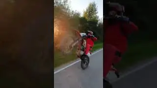 Раздаем на заднем😎🔥#stunt#pitbike#enduromotorcycle#dirtbike#shortsvideo#shorts#motovlog