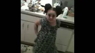 little girl dancing to shake that ass bitch