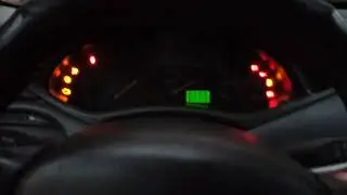 Ford Focus 1 has no charge, the battery light comes on, and after revving the engine, the battery...