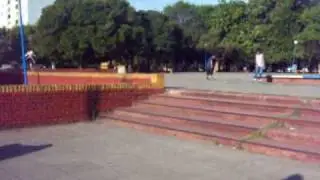 Martin 360º  caida bajando la escalera de la plaza