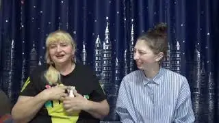 Две ведущие хохотушки-3