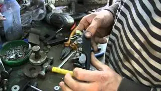 I'm repairing the door handle on my Golf 2, as they say, out of boredom.