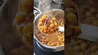 It is very easy to make Chole Bhature #trending #viral #sabji #cooking #shorts #shortvideo #foodie