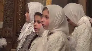 Богослужение на праздник Рождество Христово в монастыре.