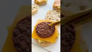 🥪✨ Start your day right with these easy Freezer Breakfast Sandwiches! #Breakfast #Easy #MealPrep