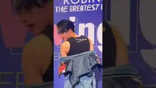 Boss reaction when Eul shows his back to fans😩