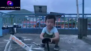 Zaden  maintaining his bike @HimalayanTigerFamily  #viralvideo #baby  #youtube #newyoutubechannel