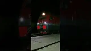 2ЭС5К-285 с очень приветливой бригадой сыграла на тифоне песенку на станции Кодино!!!