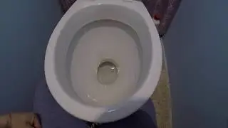 Снял камень в унитазе благодаря ОТВЁРТКЕ)!Личный опыт и совет по чистке унитаза от камня.ОНЛИХАРДКОР