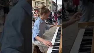 Which is better: pop music or classical music? 